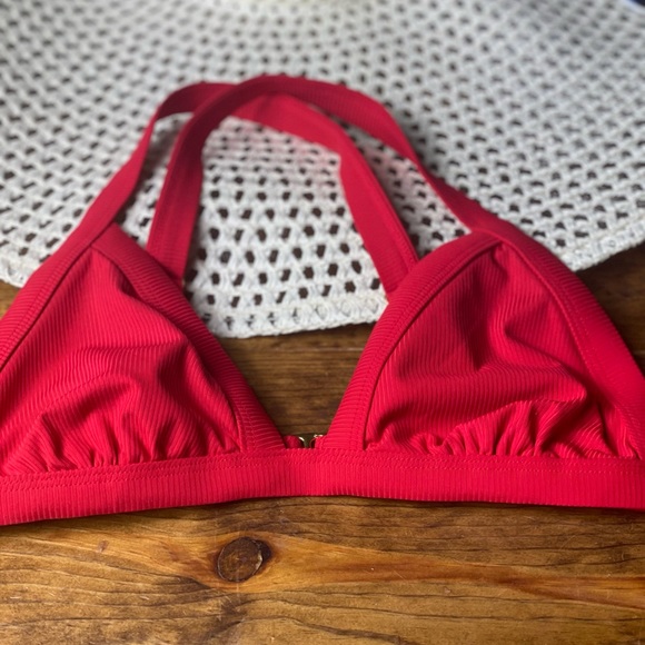 XHILIRATION SWIM TOP - Picture 1 of 4